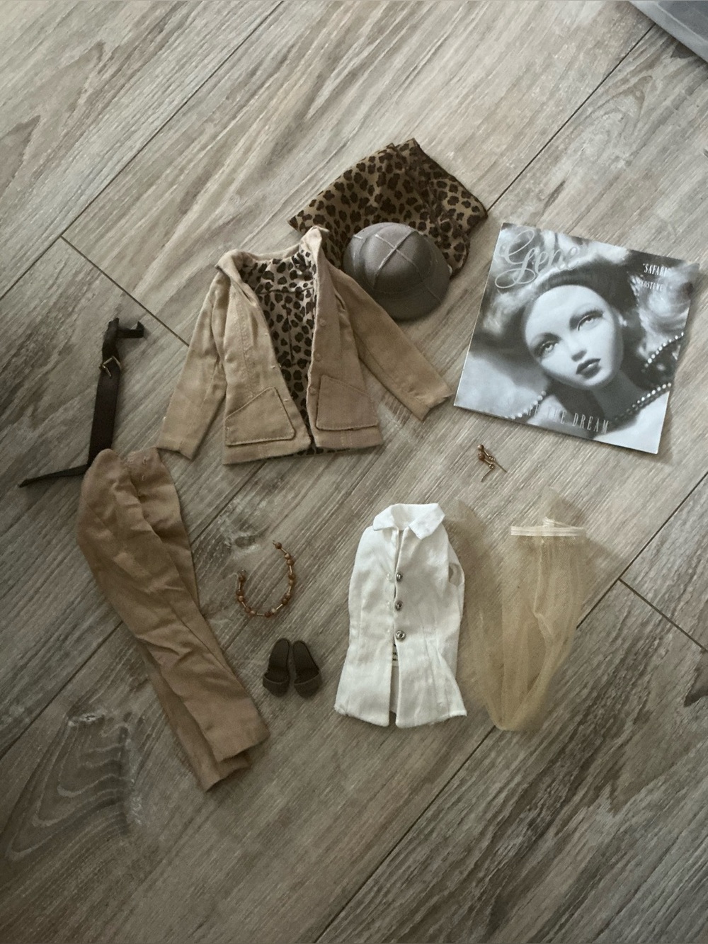 1998 Ashton Drake Gene Doll Safari Outfit